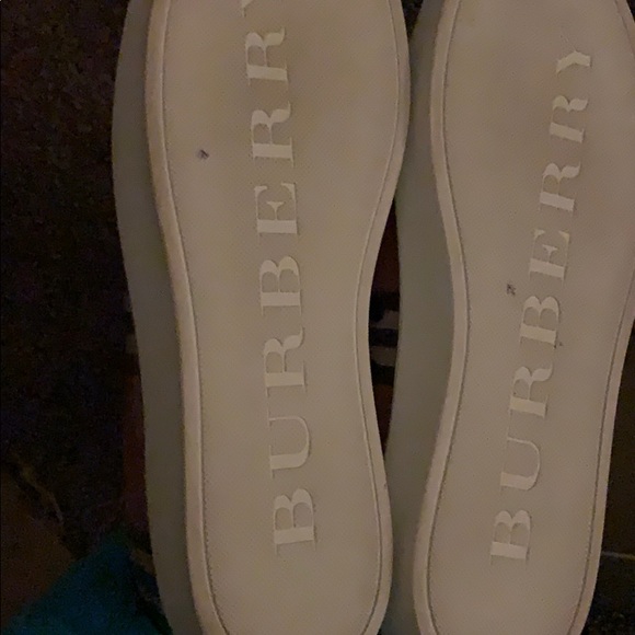 Burberry tennis shoes - Picture 6 of 6